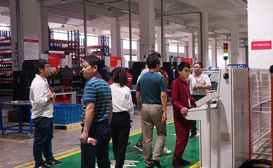 阿里巴巴集團(tuán)廚房大家電負(fù)責(zé)人子謖一行到訪佳歌集團(tuán)，共探智慧工廠與家電產(chǎn)業(yè)數(shù)字化新未來(lái)